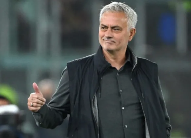 MOURINHO JOKES ABOUT BENCHED BAYERN MUNICH STARS: ‘ONE OF THEM WOULD BE ENOUGH FOR ME’ - Bóng Đá