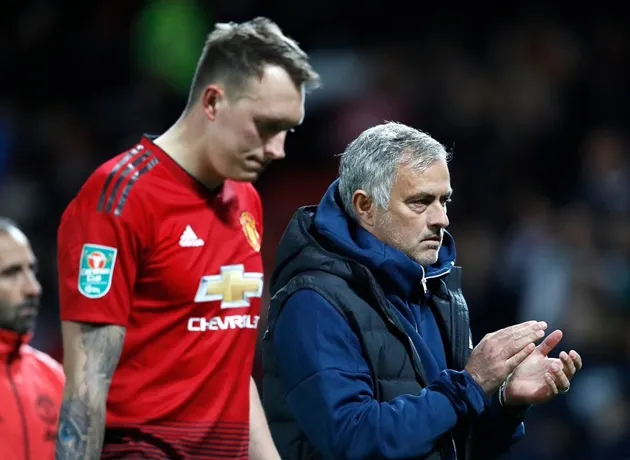 jamie reknapp tin rằng mourinho xứng đáng bị đổ lổi - Bóng Đá