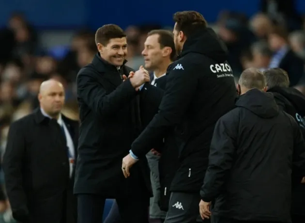 What Steven Gerrard did at full-time whistle after Aston Villa win at Everton - Bóng Đá