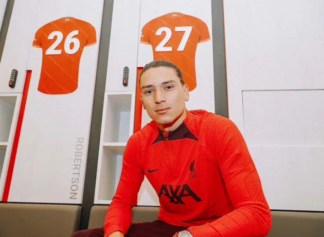 Darwin Nunez's LFC signing day in photos - Bóng Đá