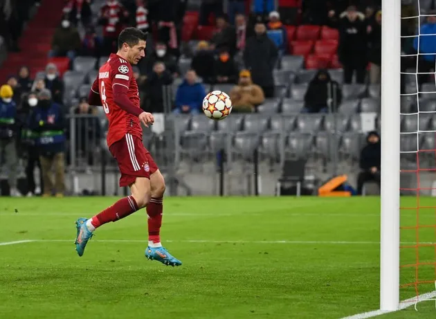 Lewandowski lập hattrick trong 11 phút, Bayern thắng hủy diệt 7-1 - Bóng Đá