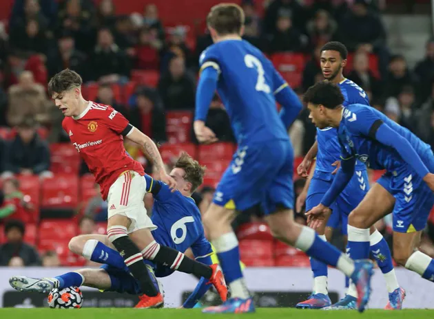 Solo ghi bàn từ sân nhà, một phiên bản Bale tốc độ xuất hiện ở Man Utd - Bóng Đá