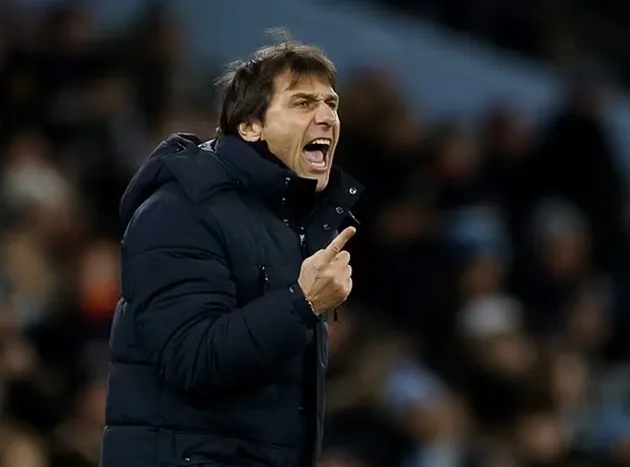 Antonio Conte đặt ra những nghi ngờ về tương lai - Bóng Đá