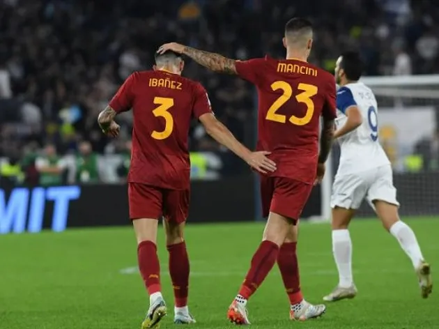 Sai lầm chí mạng, Roma bật khỏi top 4 - Bóng Đá