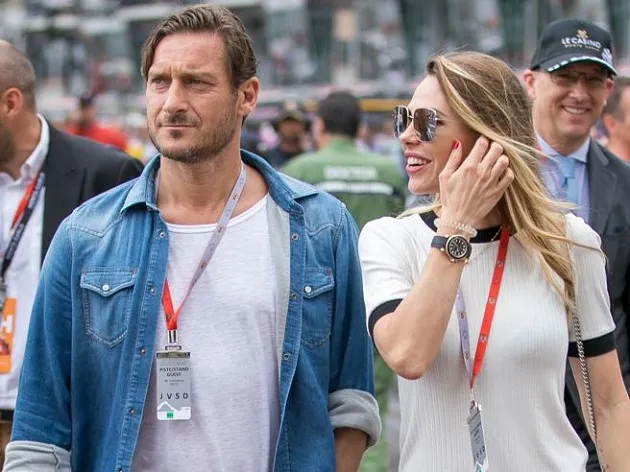 Totti and Ilary Blasi, after 20 years the story is close to the end - Bóng Đá