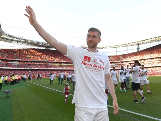 Tạm biệt Mertesacker, đã quá vất vả rồi! - Bóng Đá