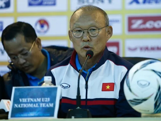 HLV Park Hang Seo đánh giá cao vai trò của các trợ lý - Bóng Đá