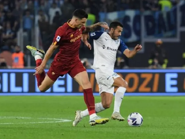 Sai lầm chí mạng, Roma bật khỏi top 4 - Bóng Đá