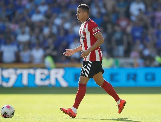 Jesse Lingard goes for run with fellow Man Utd youth team star Ravel Morrison as pals keep fit during lockdown - Bóng Đá