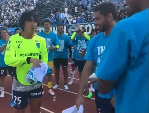 Shunsuke Nakamura given emotional send-off  - Bóng Đá