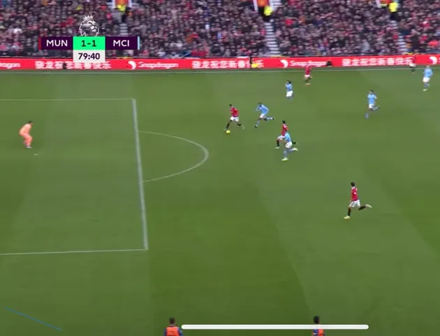 Vết gợn trận Man Utd 2-1 Man City - Bóng Đá