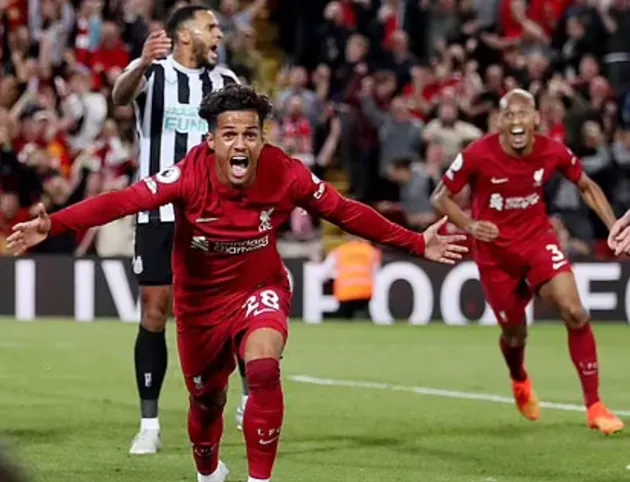 Người thắng kẻ thua sau trận Liverpool 2-1 Newcastle - Bóng Đá