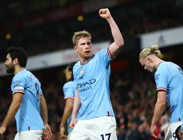 De Bruyne nổi cáu, chỉ mặt HLV Arteta - Bóng Đá