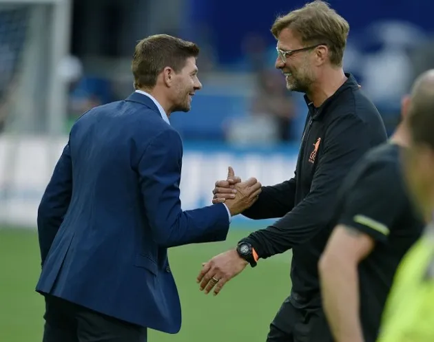 Klopp và Gerrard đồng loạt chỉ trích 1 cái tên - Bóng Đá