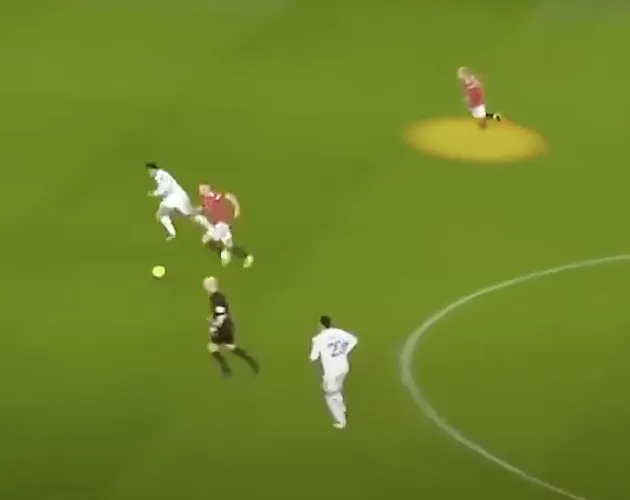 Bằng chứng cho thấy Van de Beek bị đồng đội cô lập ở Man Utd - Bóng Đá