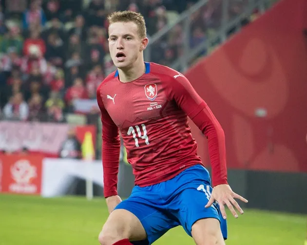 Mục tiêu Arsenal Jankto phê pha shisha - Bóng Đá