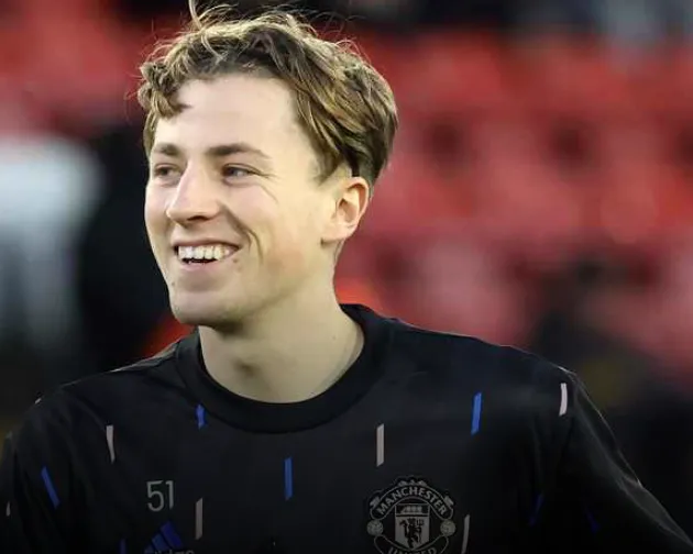 Official: Savage leaves Man Utd - Bóng Đá