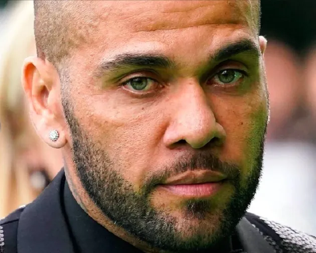 Footballers who went to jail before Dani Alves: Rape, terrorism, murder... - Bóng Đá