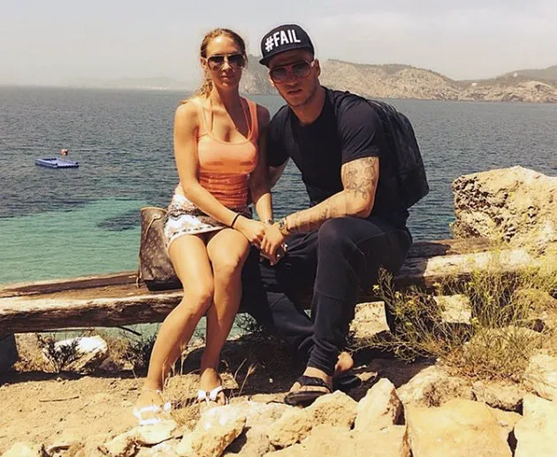 Sarah Arnautovic - Cô vợ bốc lửa của mục tiêu 50 triệu bảng từ Man United - Bóng Đá