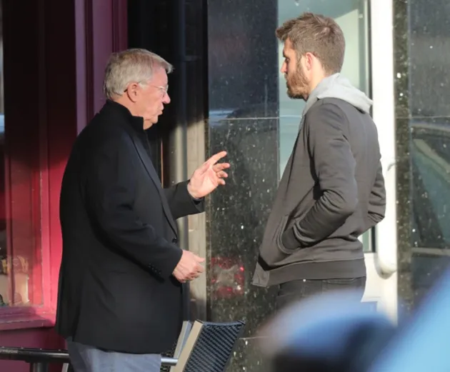 Sir Alex Ferguson and Man Utd hero Michael Carrick - Bóng Đá