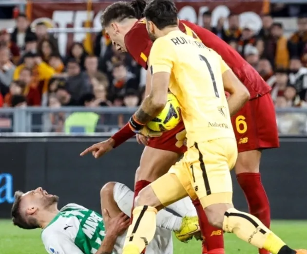 SENSI SLAMS REFEREEING: ‘ROMA NEVER GET ACCUSTOMED TO INJUSTICE’ - Bóng Đá