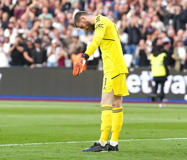 Ten Hag rơi vào tình huống mà Solskjaer muốn tránh ở M.U - Bóng Đá
