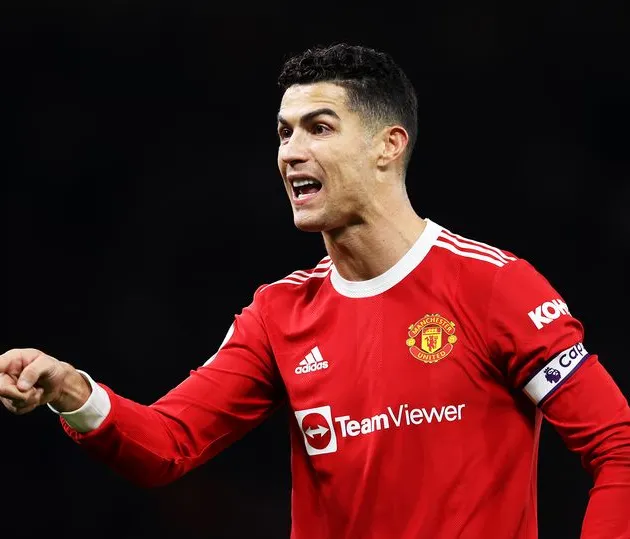 Manchester United make decision on captaincy after Cristiano Ronaldo comments - Bóng Đá