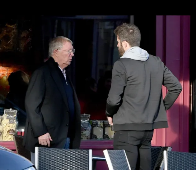 Sir Alex Ferguson and Man Utd hero Michael Carrick - Bóng Đá