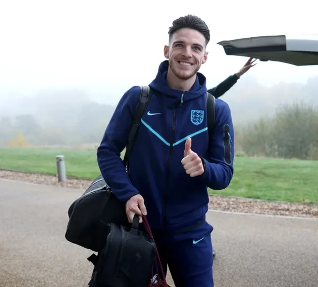 Smiling England stars meet up at St George’s Park - Bóng Đá