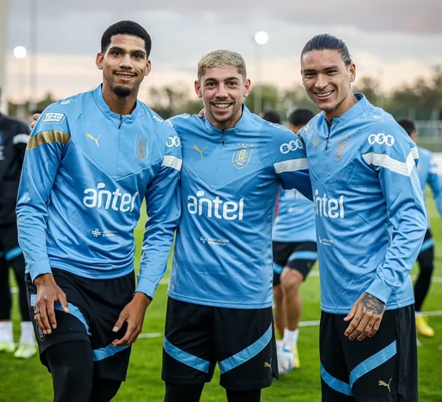 Darwin Nunez savagely trolled as ‘modern day Andy Carroll’ after shocking shot in Uruguay training goes viral - Bóng Đá