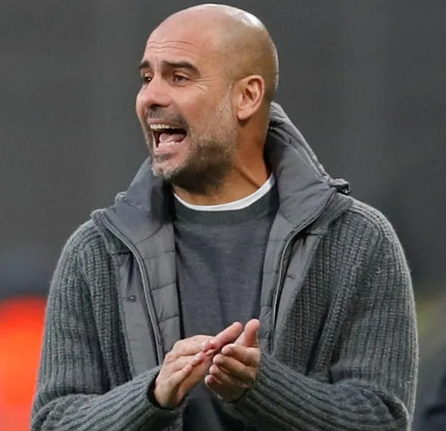 Chuyện lạ: Fabianski cười tươi khi bị sao Man City phá lưới - Bóng Đá