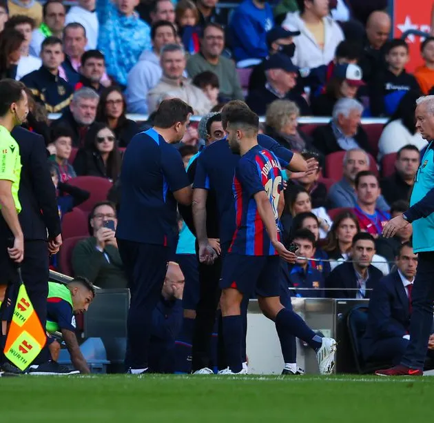 Barcelona’s Jordi Alba suspended for Atletico clash after red card against Espanyol - Bóng Đá