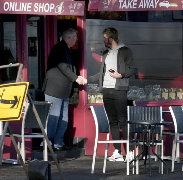 Sir Alex Ferguson and Man Utd hero Michael Carrick - Bóng Đá