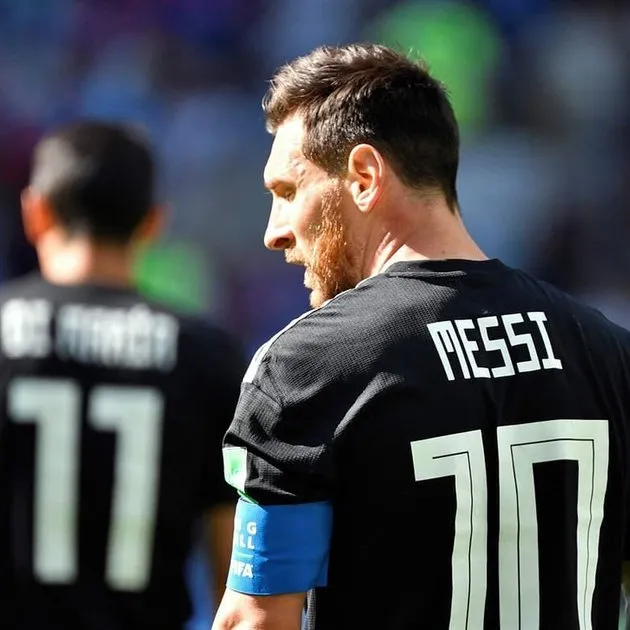 Lionel Messi: Là cô Tấm bắt cuộc phải cam chịu? - Bóng Đá