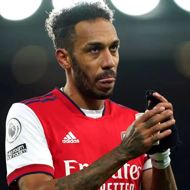 Chuyện gì đang xảy ra với Aubameyang? - Bóng Đá