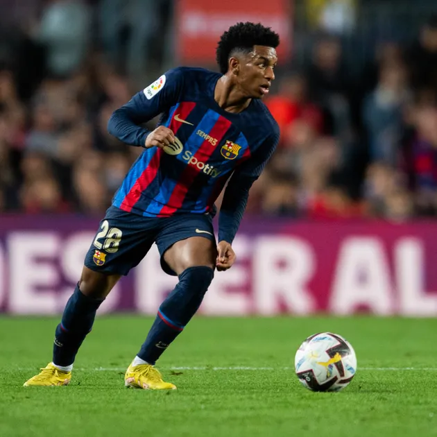 Barcelona starlet Alejandro Balde names Manchester United as the only other club he would join - Bóng Đá