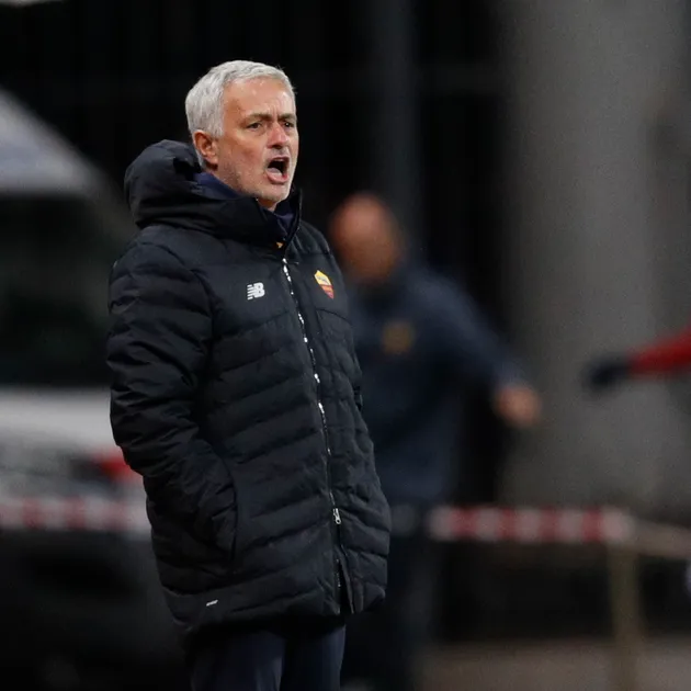 Jose Mourinho 'sparks controversy at Roma's U14 derby against Lazio - Bóng Đá