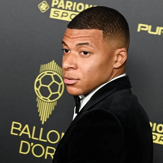 Khuôn mặt cay cú của Mbappe - Bóng Đá