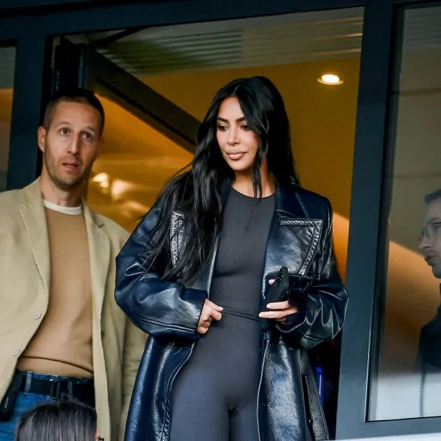 The Kim Kardashian curse is real! TV star watches Lionel Messi & PSG lose just days after attending Arsenal’s European exit - Bóng Đá