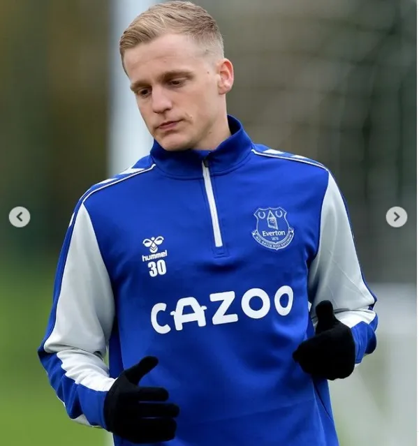 Donny Van de Beek - Bóng Đá