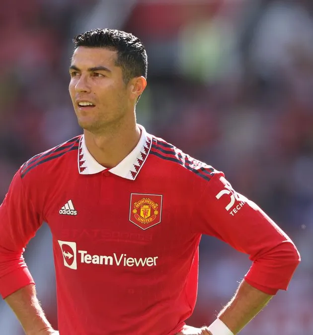 Cristiano Ronaldo 'furious' at Erik ten Hag for publicly slamming wantaway Man Utd star - Bóng Đá