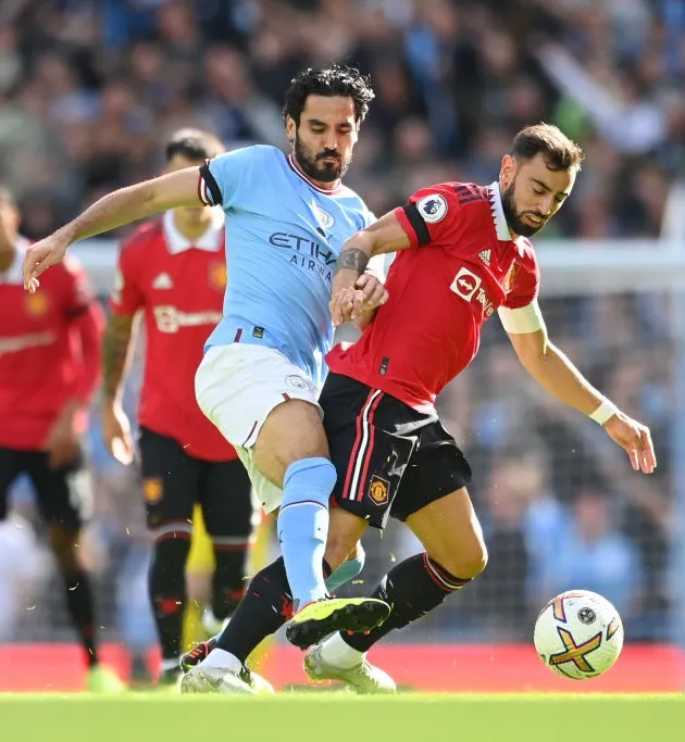 This is the first time in FA Cup final history that the starting captains for both sides have scored in the match - Bóng Đá