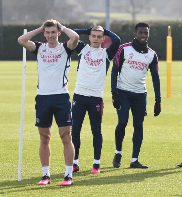 Xhaka, Saka and Zinchenko are put through paces in training - Bóng Đá