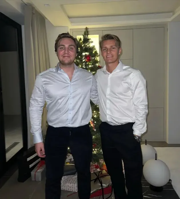 Lionel Messi join Premier League stars enjoying Christmas celebrations with family and friends - Bóng Đá