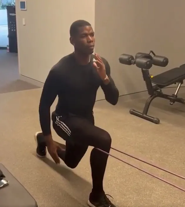  Paul Pogba watches World Cup during gym session as Juventus star teases comeback to pitch after injury KOd Qatar dream - Bóng Đá