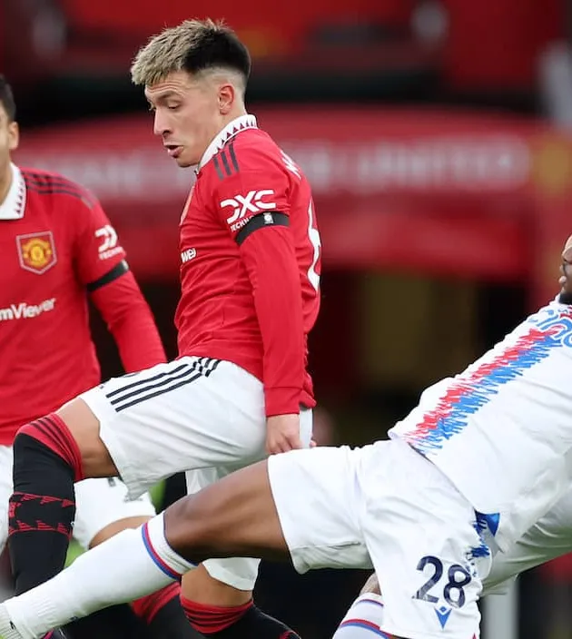 Lisandro Martinez in top form as Man Utd beat Crystal Palace in the Premier League - Bóng Đá