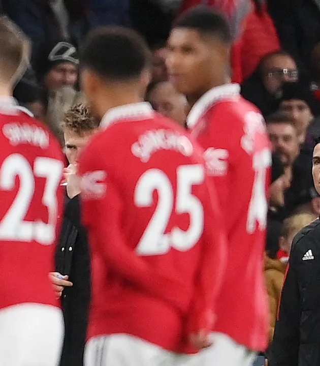 Cristiano Ronaldo not only left touchline on 89mins, he departed Old Trafford before final whistle. - Bóng Đá