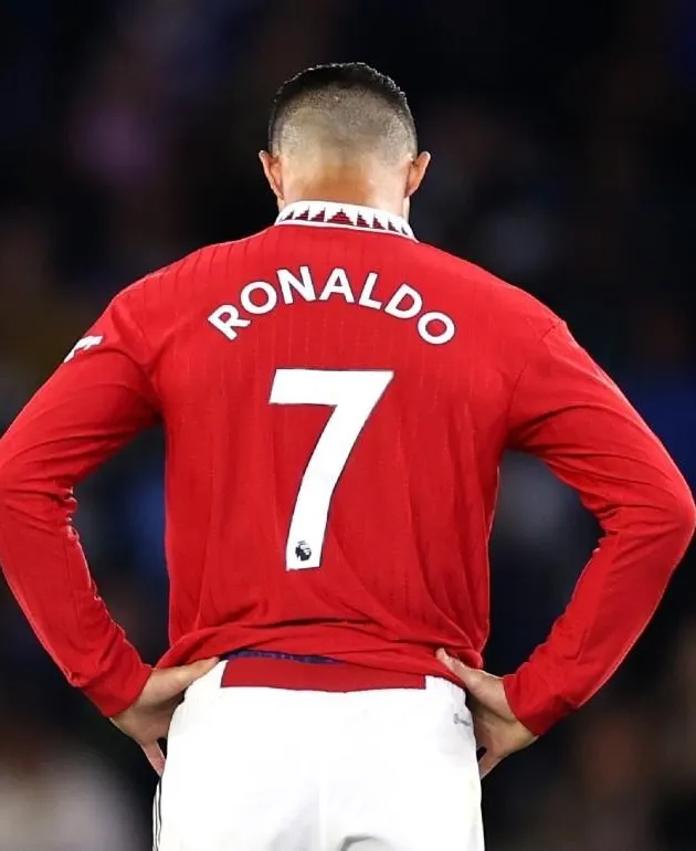 Laurie Whitwell + Chris Wheeler: Manchester United exploring terminating Cristiano Ronaldo’s contract. Talking with lawyers over legal action - Bóng Đá