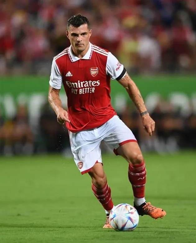 Granit Xhaka gây bất ngờ - Bóng Đá