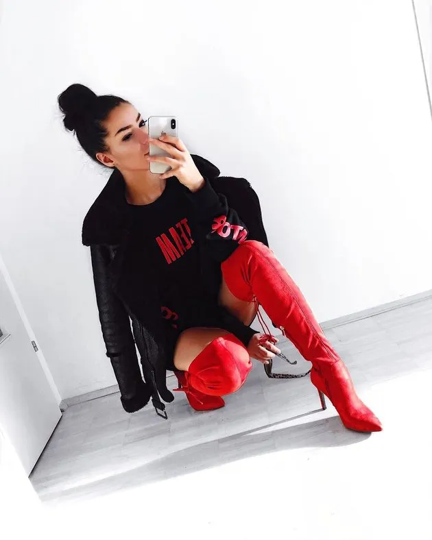 Antonija K - 'Phù thủy makeup' nóng bỏng tiếp lửa cùng Croatia - Bóng Đá